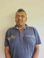 Profilfoto von Domingos de Oliveira, ein Mann mittleren Alters mit kurzen dunklen Haaren im blauen Poloshirt